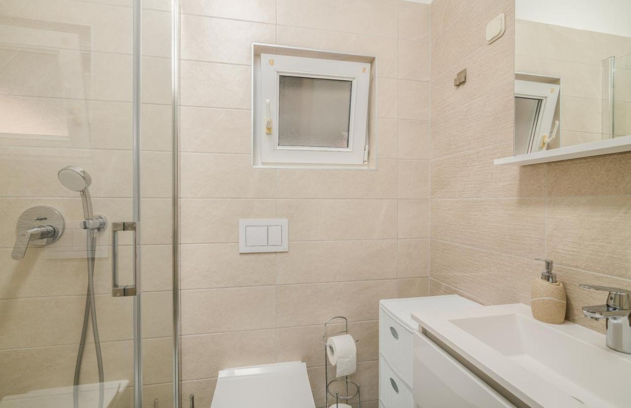 Apartment Stella Di Mare 2 Krk Town Esterno foto